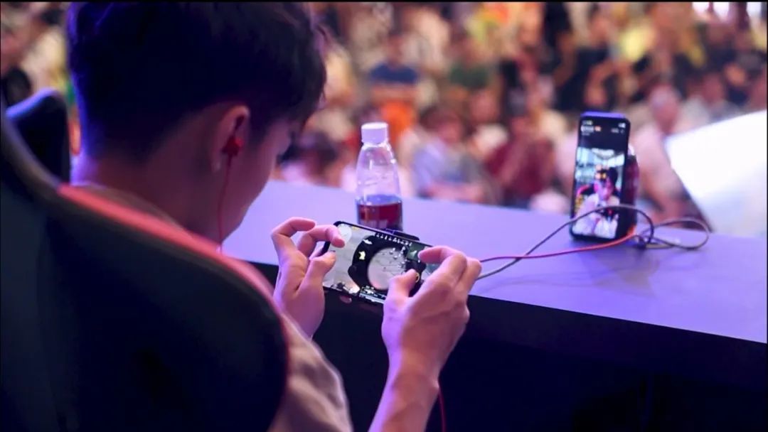 蘋果玩手機游戲卡怎么辦_iphone手機玩游戲_蘋果手機怎么玩游戲