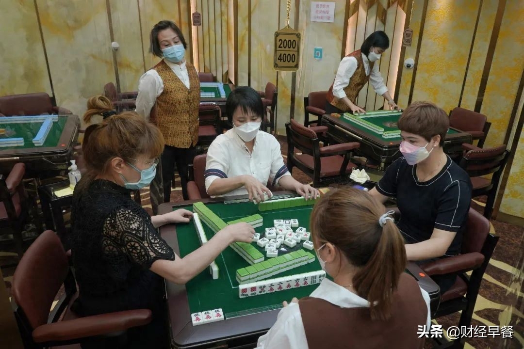 撲克牌游戲有哪些玩法_撲克游戲有哪些及玩法_撲克玩法游戲有哪些