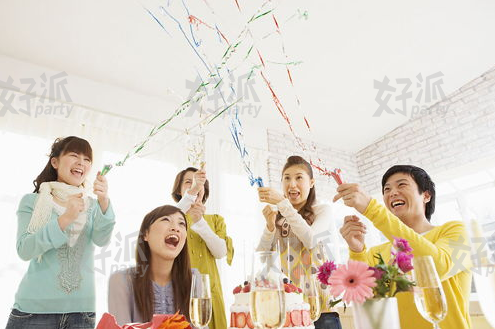 生日集體玩過游戲可以舉報嗎_過生日可以玩的集體游戲_生日集體玩過游戲可以送禮物嗎